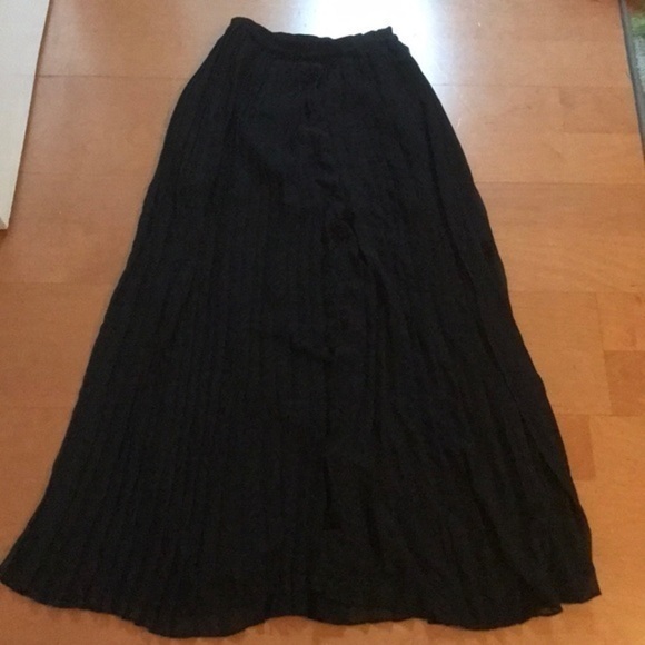 Victoria’s Secret Black Maxi Skirt Size 2 - Picture 3 of 5